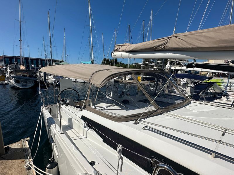 2021 Jeanneau Sun Odyssey 410