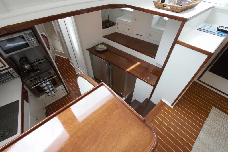 Missy Yacht Photos Pics 