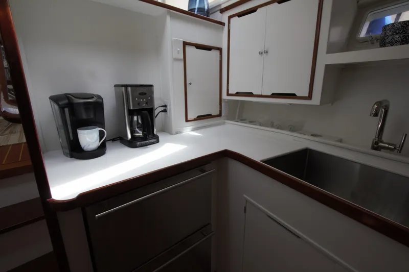 Missy Yacht Photos Pics 