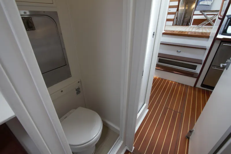 Missy Yacht Photos Pics 