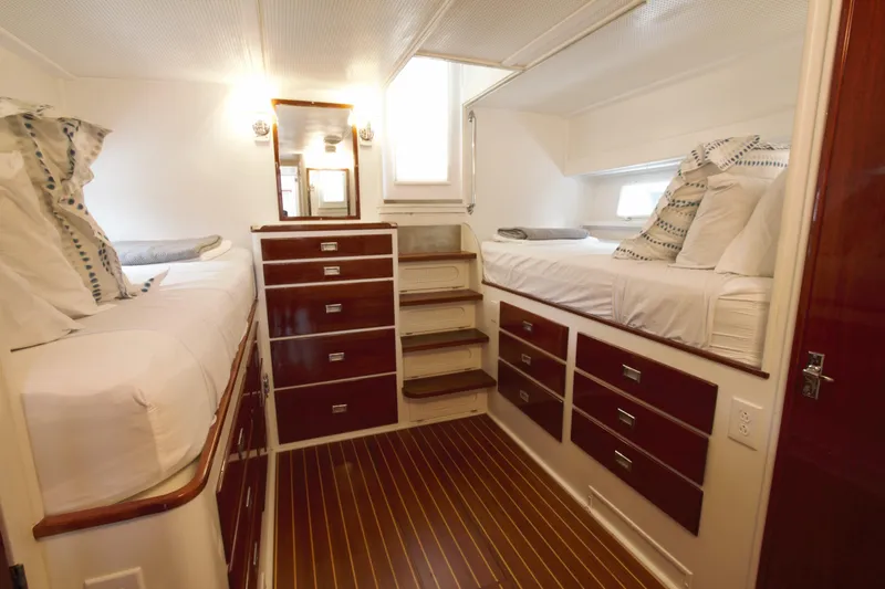 Missy Yacht Photos Pics 