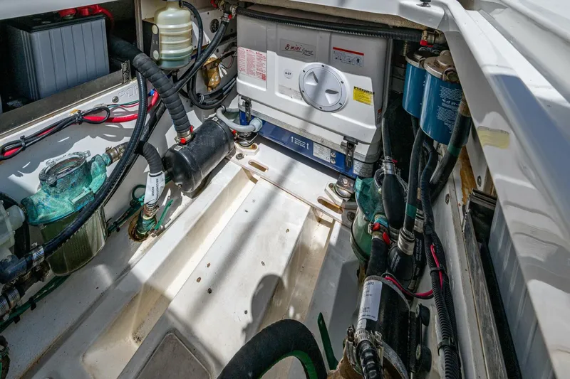  Yacht Photos Pics 2021 Pursuit 378 - Image 19