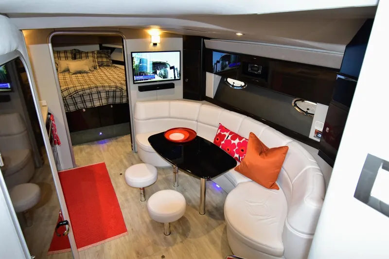 Nauti Dog II Yacht Photos Pics 