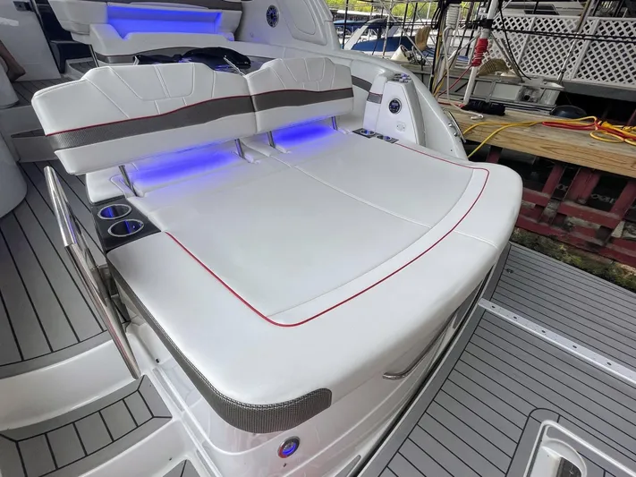 Nauti Dog II Yacht Photos Pics 