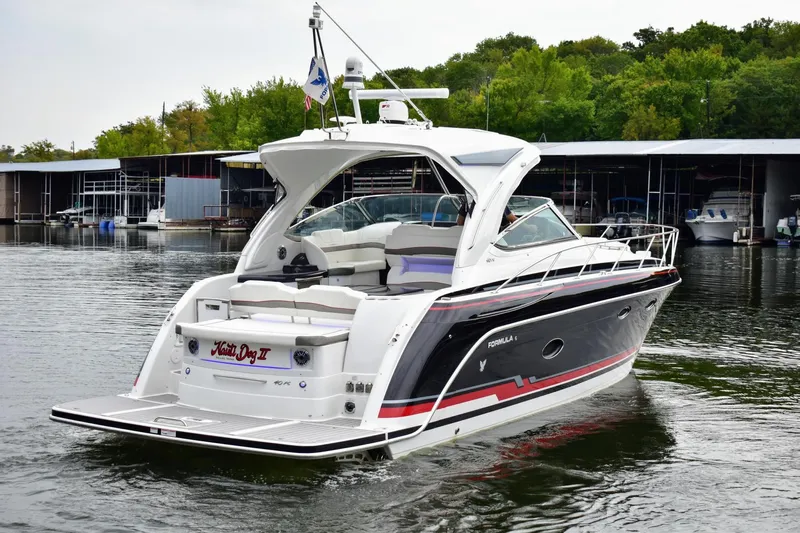 Nauti Dog II Yacht Photos Pics 