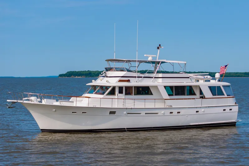 Summertime Lady Yacht Photos Pics 70 Hatteras 1980