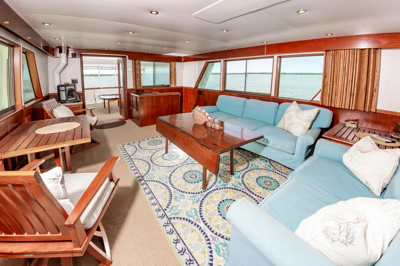 Summertime Lady Yacht Photos Pics 70 Hatteras 1980