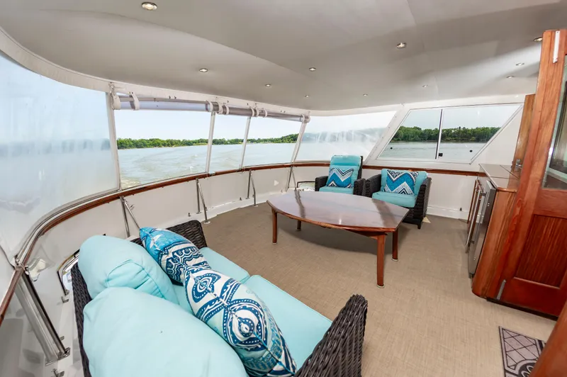 Summertime Lady Yacht Photos Pics 70 Hatteras 1980