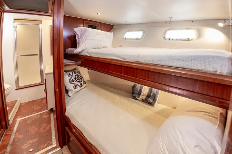 Summertime Lady Yacht Photos Pics 70 Hatteras 1980