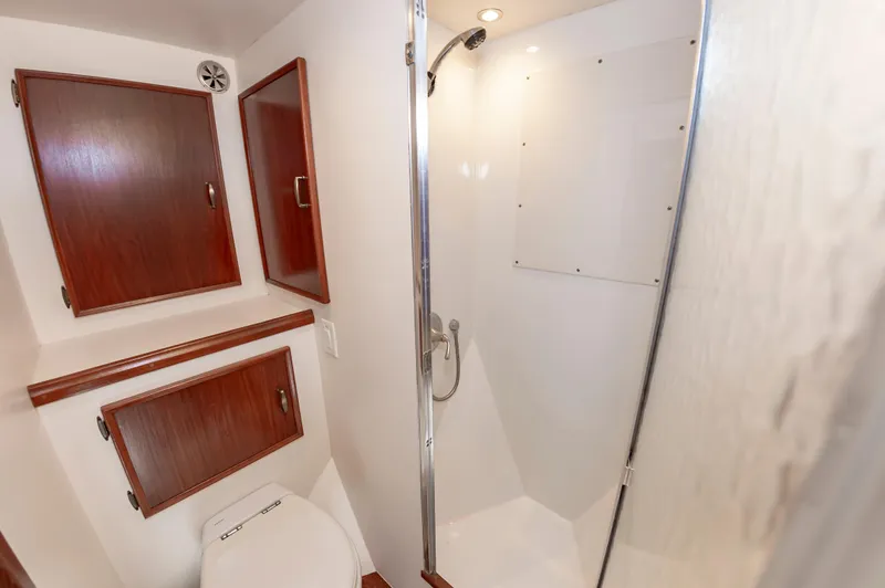 Summertime Lady Yacht Photos Pics 70 Hatteras 1980