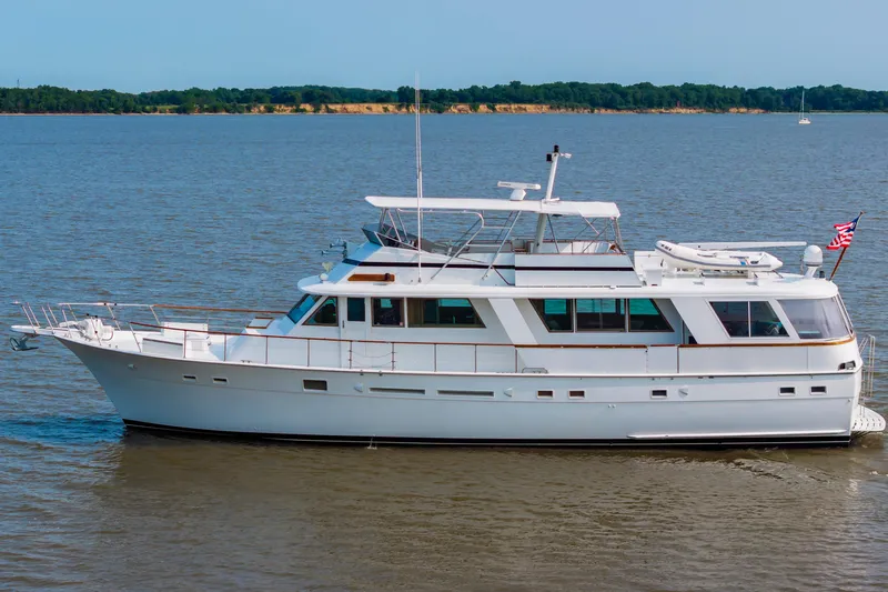 Summertime Lady Yacht Photos Pics 70 Hatteras 1980