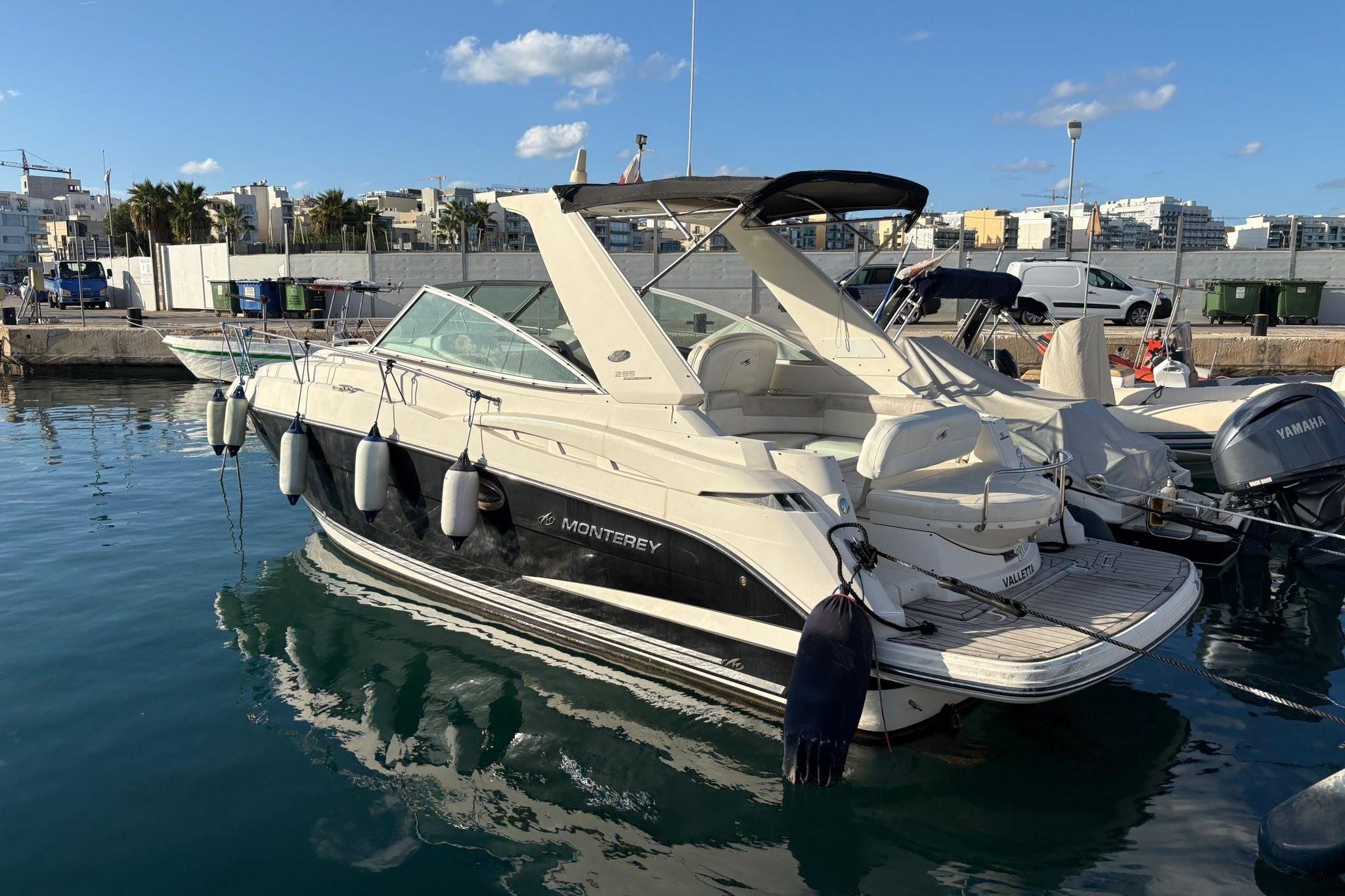 2008 Monterey 295 SCR