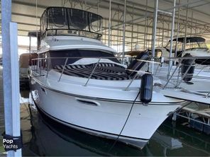 1988 Carver 3807 Aft Cabin Motoryacht