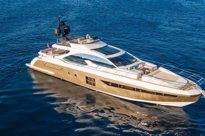 Yacht