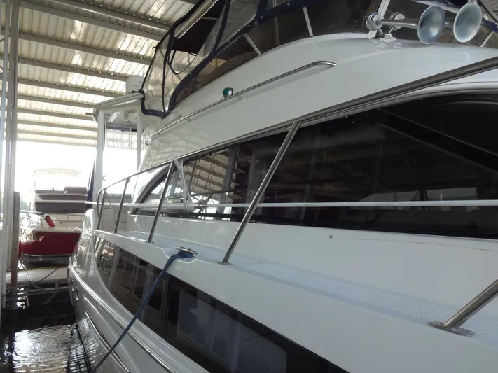 Paraiso Yacht Photos Pics 