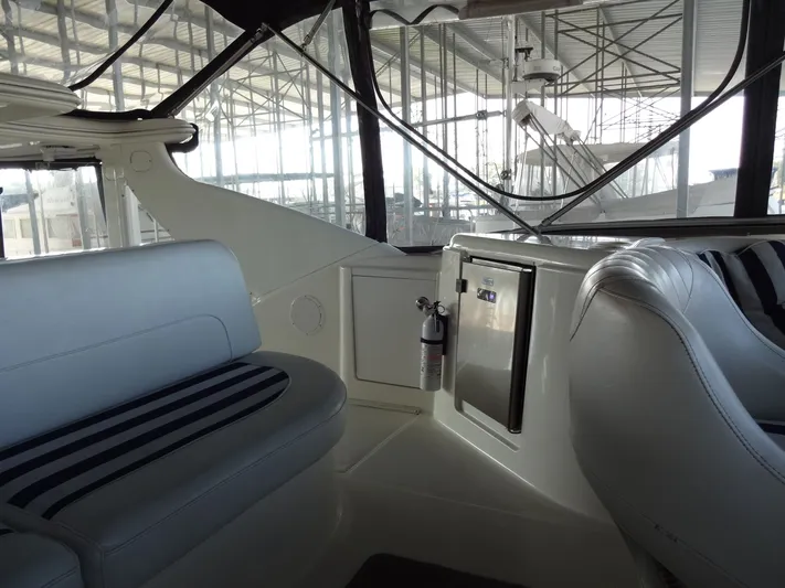 Paraiso Yacht Photos Pics 