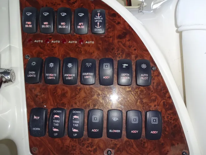 Paraiso Yacht Photos Pics 