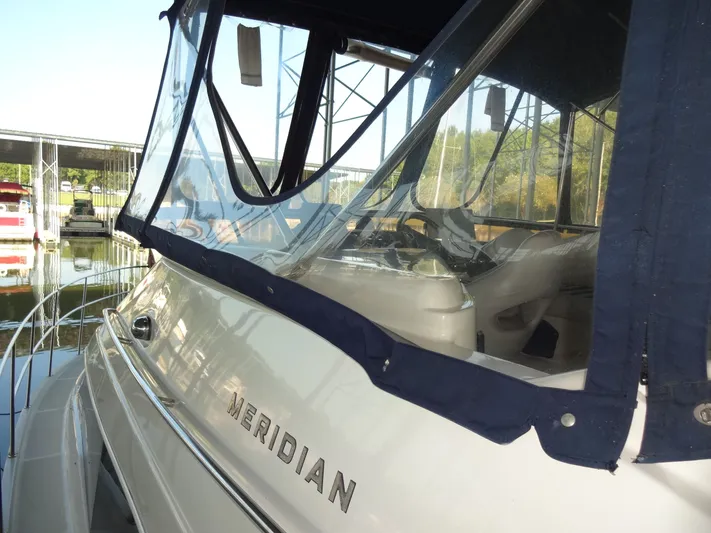 Paraiso Yacht Photos Pics 