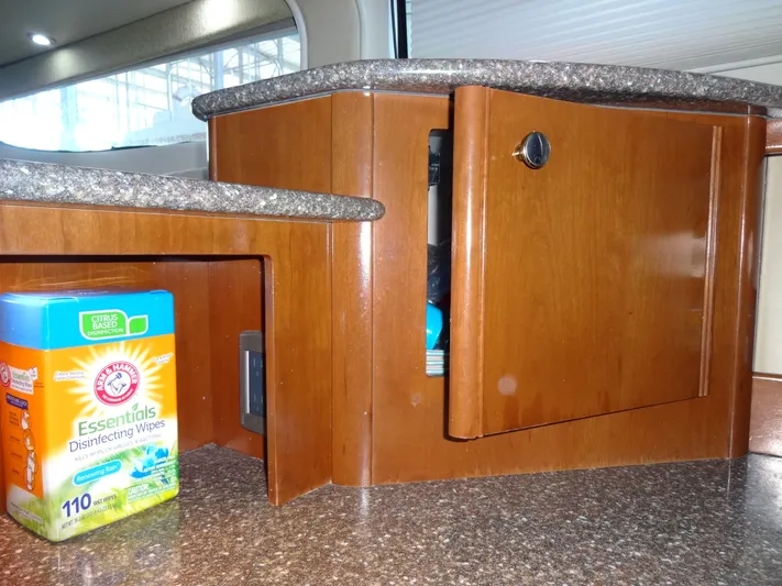 Paraiso Yacht Photos Pics 