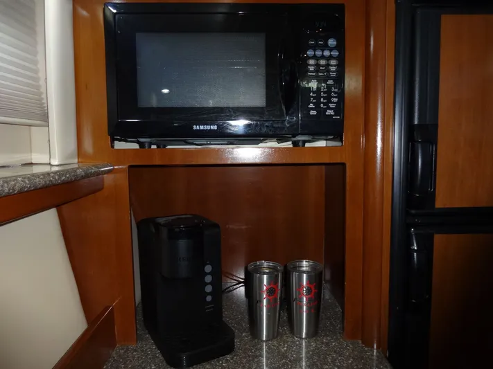 Paraiso Yacht Photos Pics 