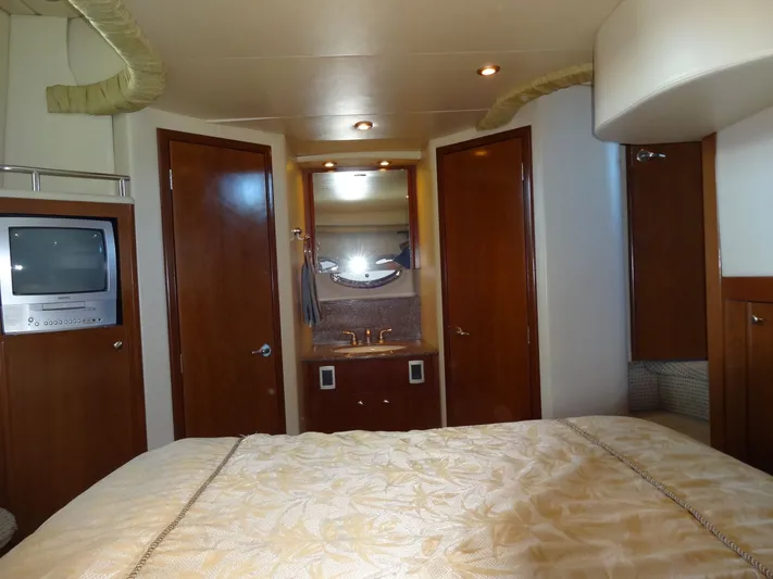 Paraiso Yacht Photos Pics 