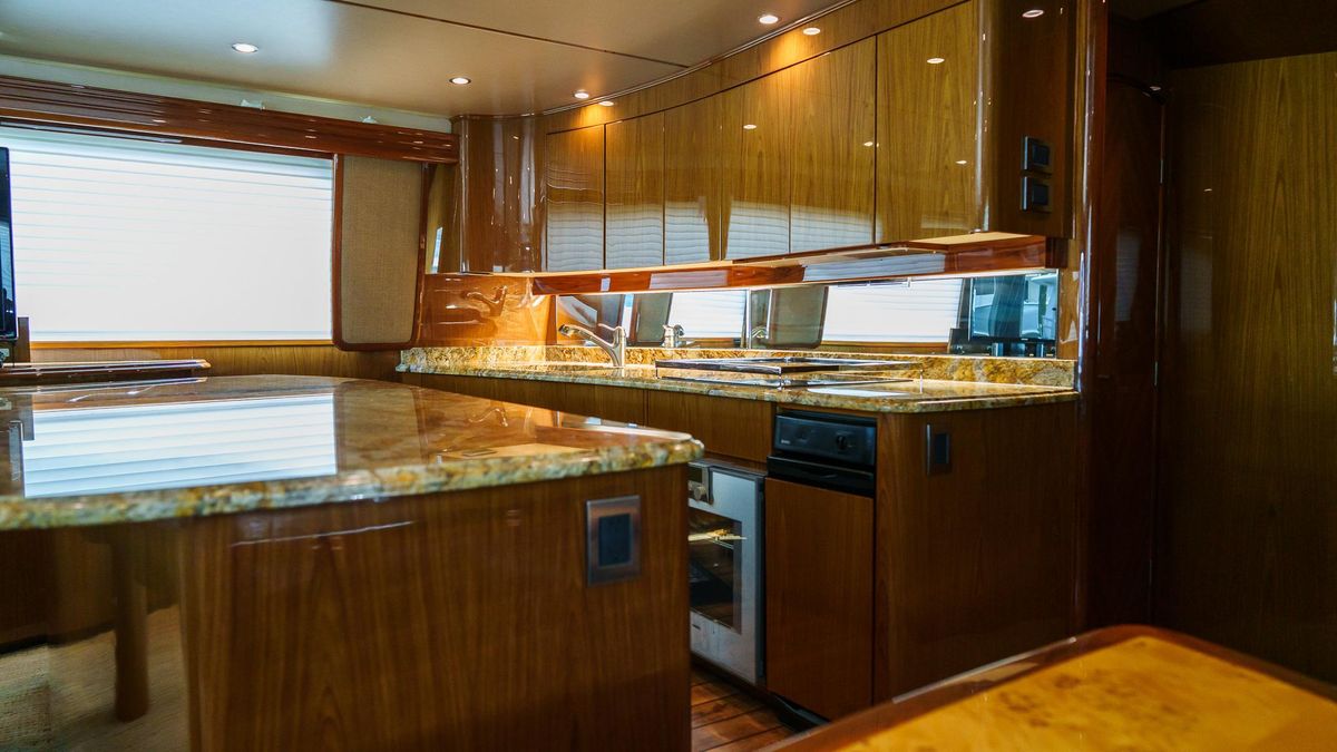2012 Viking 70 
