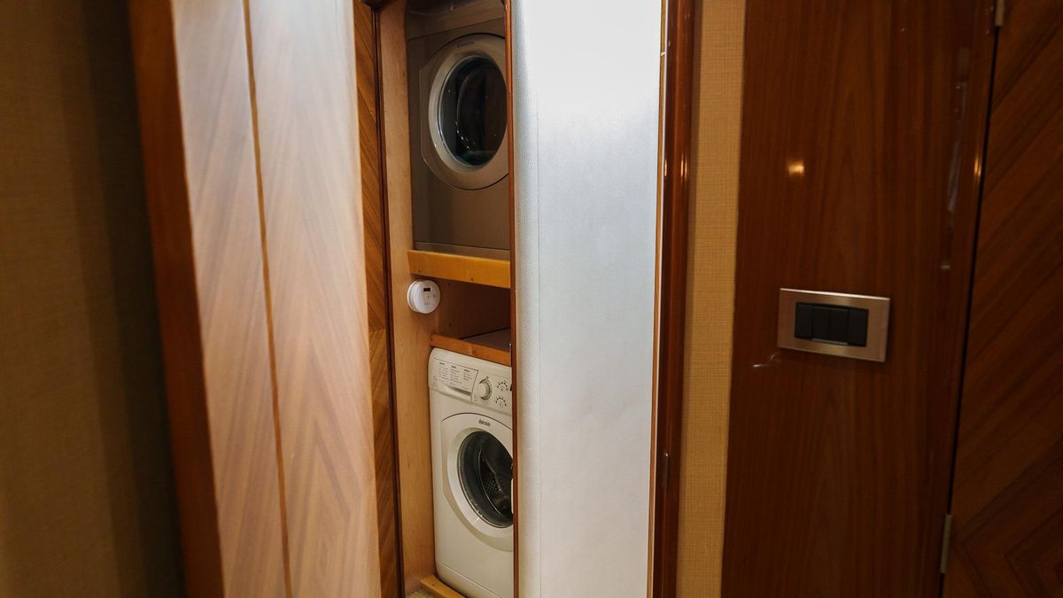 2012 Viking 70 