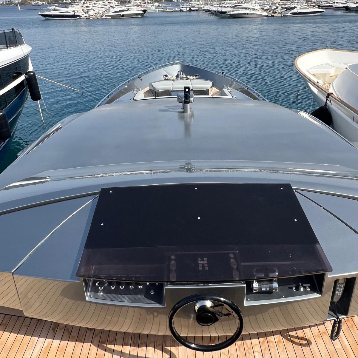 2012 Pershing 91 