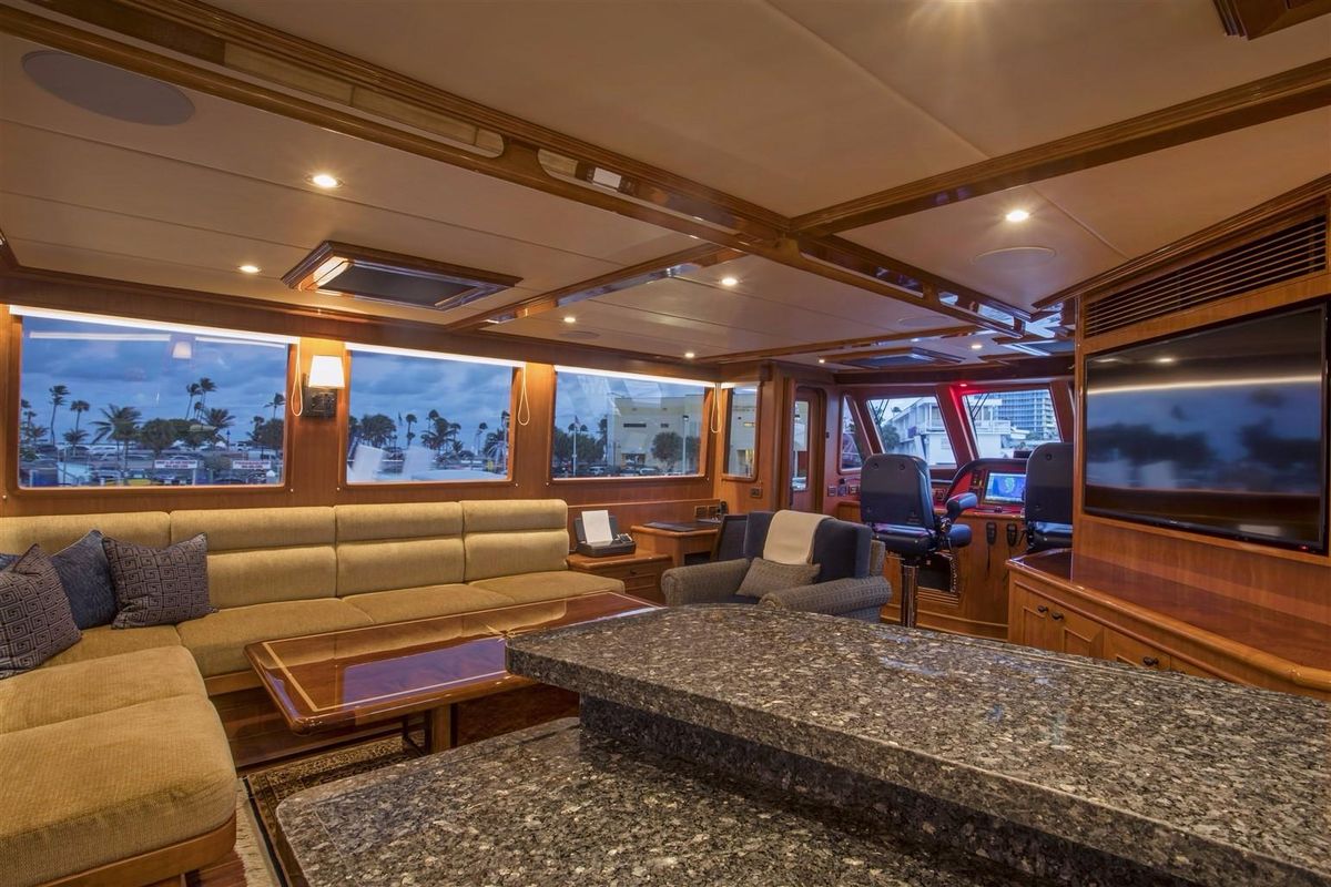 2017 Outer Reef Yachts 86 