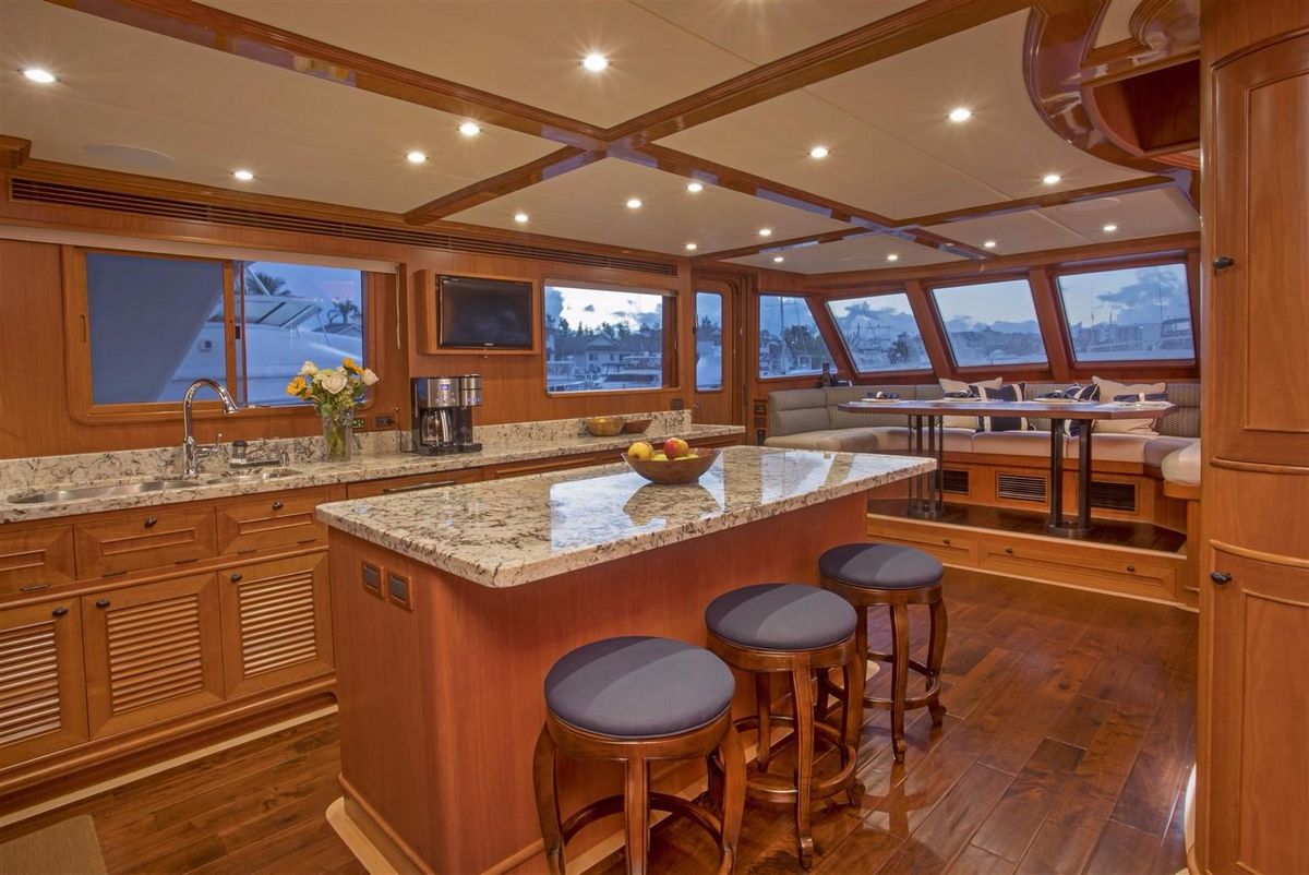 2017 Outer Reef Yachts 86 