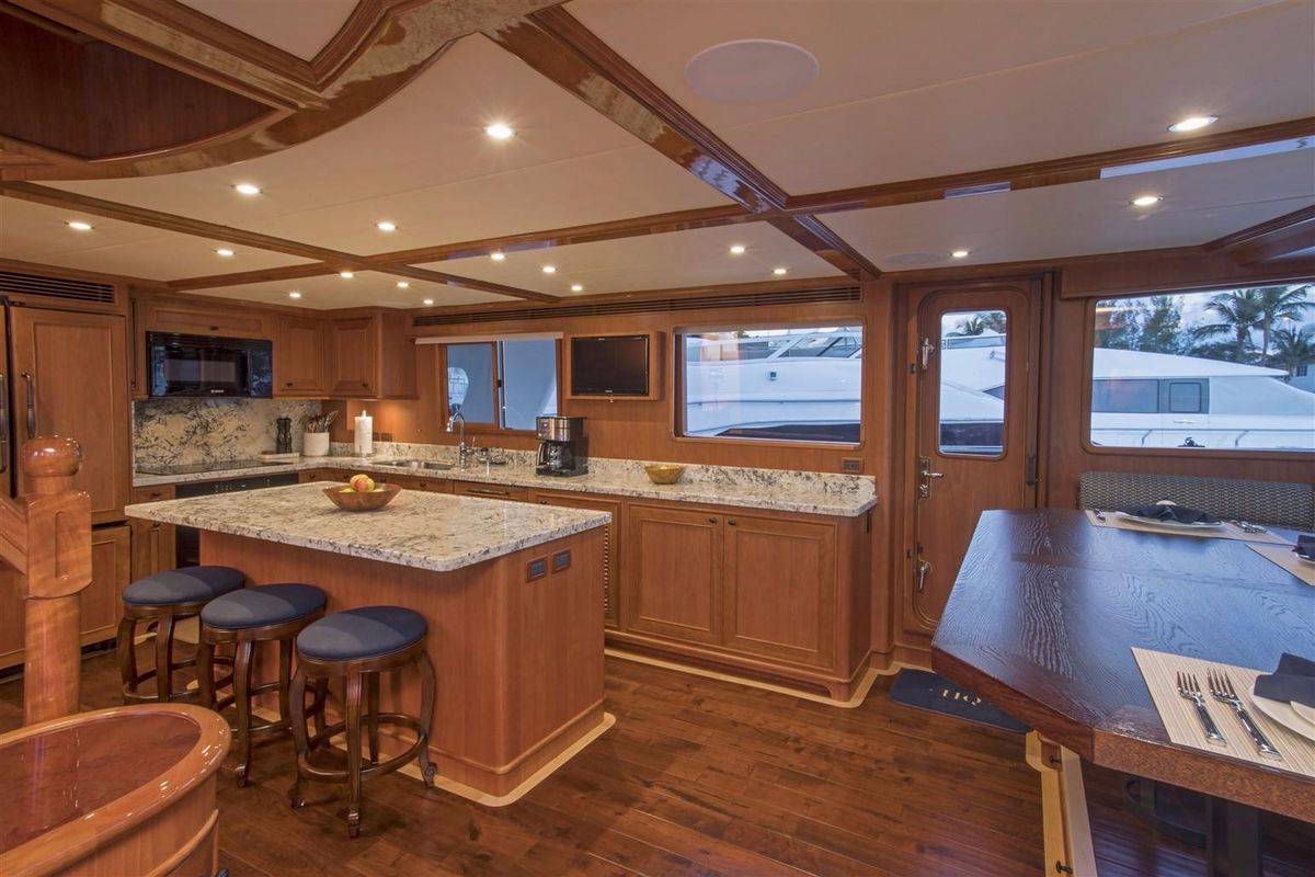 2017 Outer Reef Yachts 86 