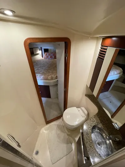 Tivoli II Yacht Photos Pics MASTER HEAD LOOKING FORWARD TO MASTER STATEROOM PRIVATE ENTRANCE