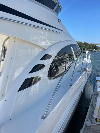 Tivoli II Yacht Photos Pics GLEAMING GELCOAT!!!