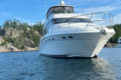 Sea Ray 54 Cockpit Motor Yacht
