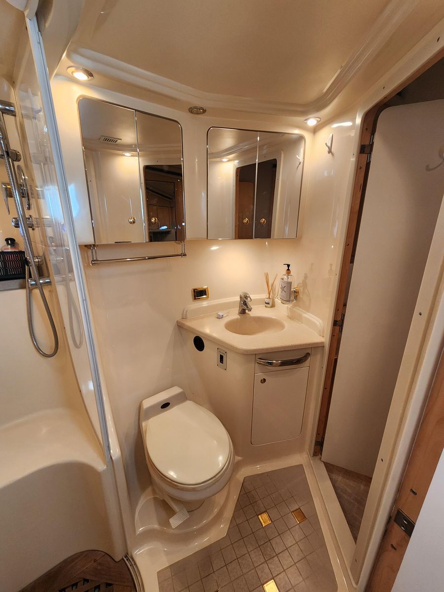 2001 Sea Ray 54 