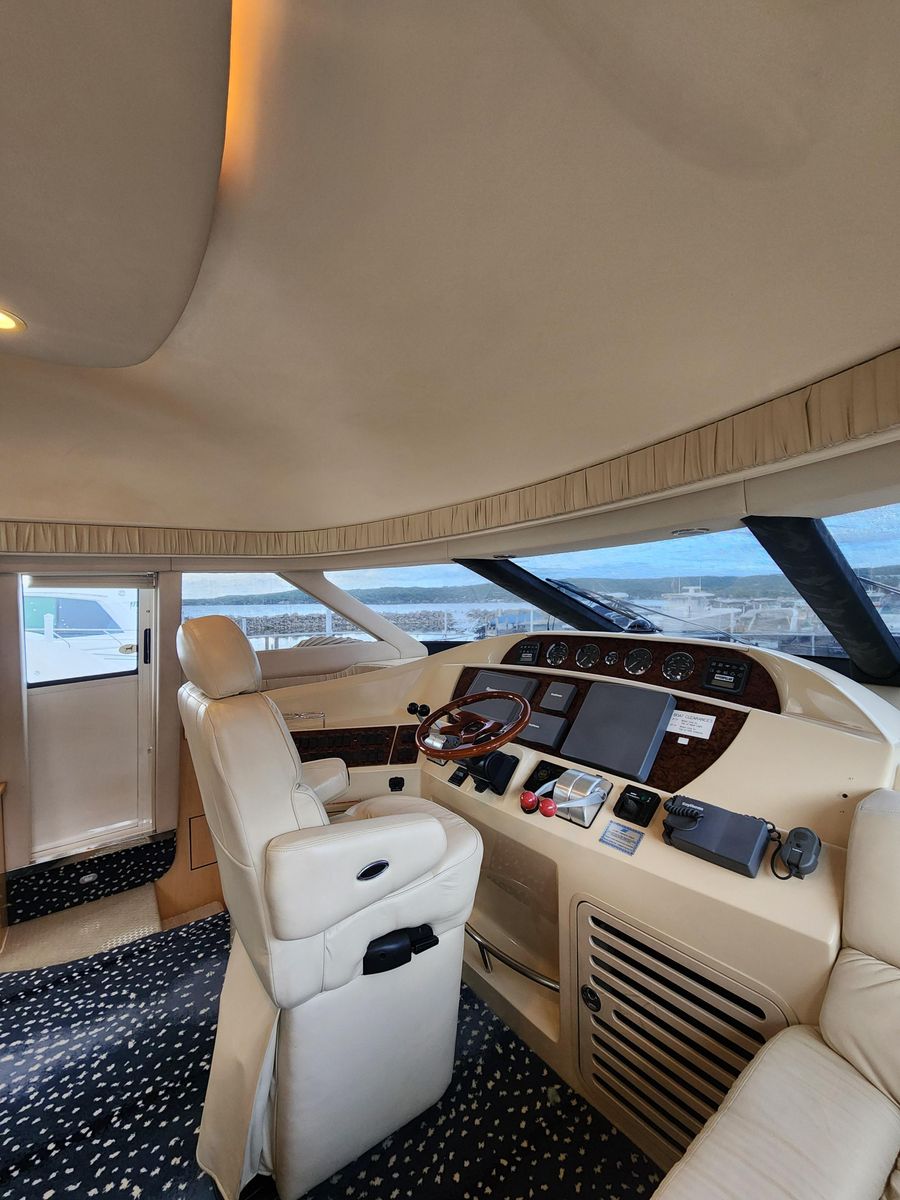 2001 Sea Ray 54 