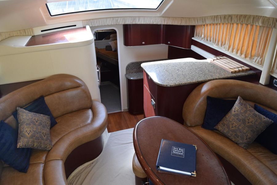 2006 Sea Ray 40 Motor Yacht