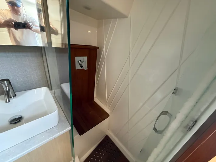  Yacht Photos Pics 2024 REGAL 38 SAV - Image 44