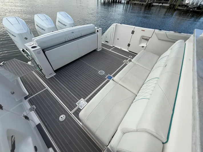  Yacht Photos Pics 2024 REGAL 38 SAV - Image 28