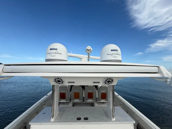  Yacht Photos Pics 2024 REGAL 38 SAV - Image 31