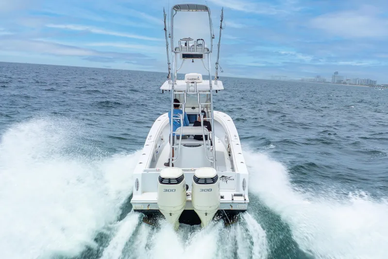  Yacht Photos Pics Ocean Runner 29 boat cruising on open sea, 2018 model, with twin 300 engines.