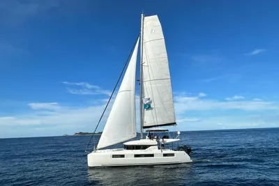 Lagoon 50