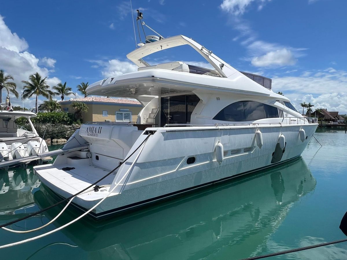 2006 Ferretti Yachts 74 