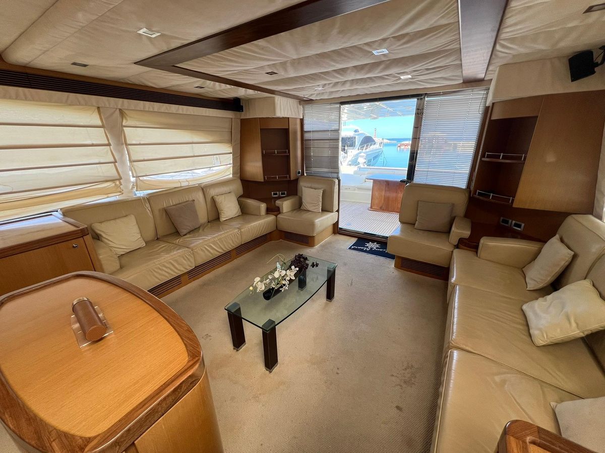 2006 Ferretti Yachts 74 