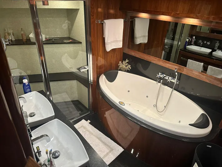 Blue Yacht Photos Pics 