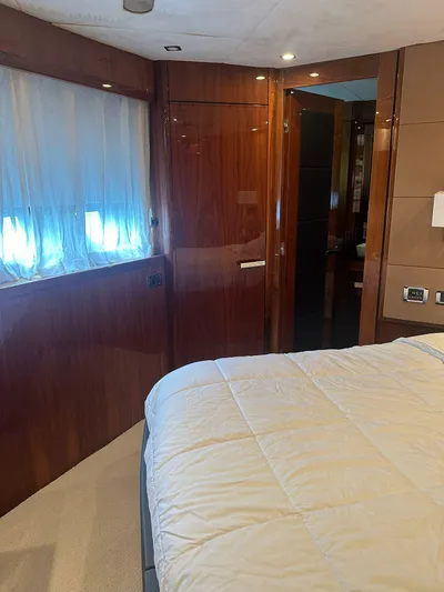 Blue Yacht Photos Pics 