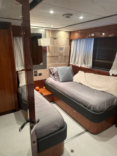 Blue Yacht Photos Pics 