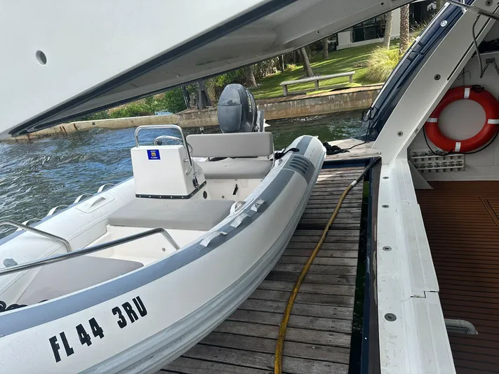 Blue Yacht Photos Pics 