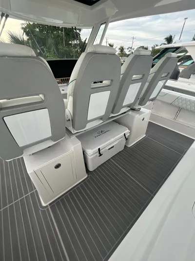  Yacht Photos Pics 2021 REGAL 38 SAV - Image 8