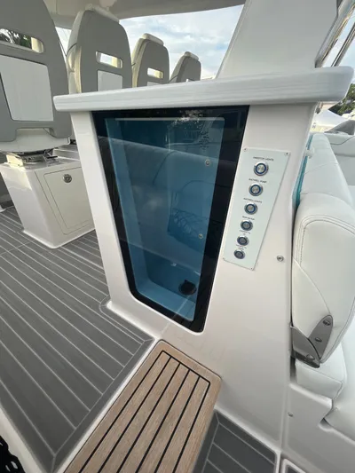  Yacht Photos Pics 2021 REGAL 38 SAV - Image 11